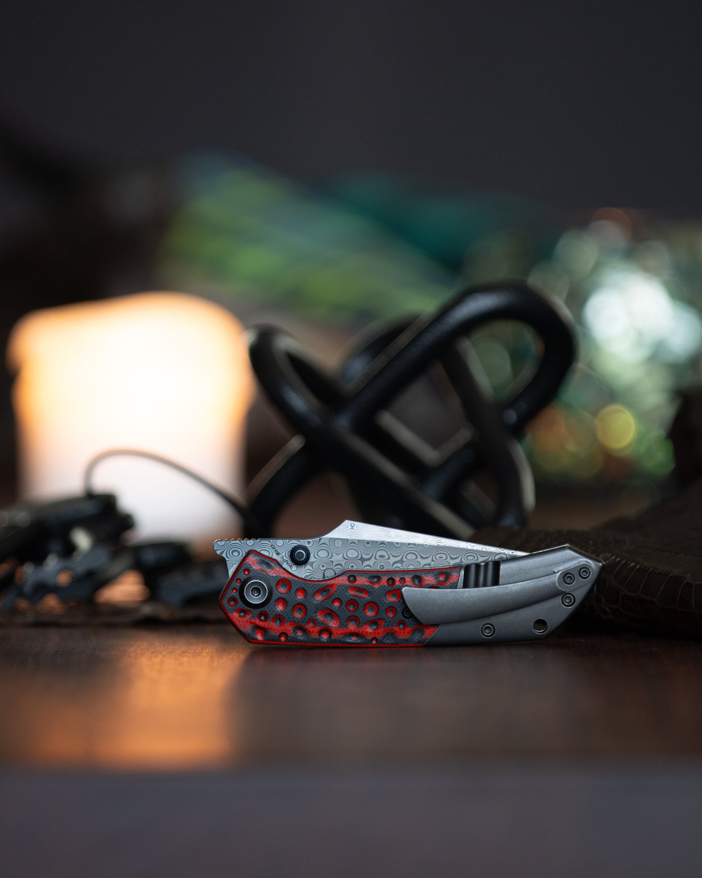 Fenrir Damascus / Black and red G10