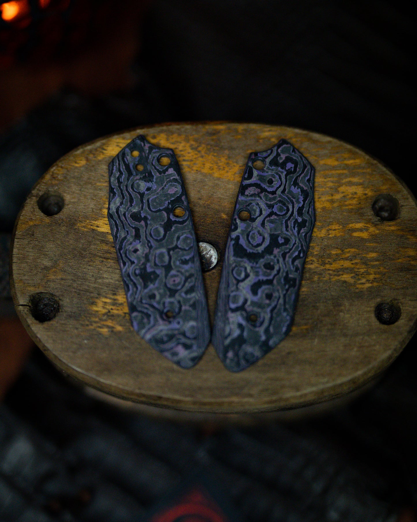 FatCarbon Scales for Bolster lock Strix preview